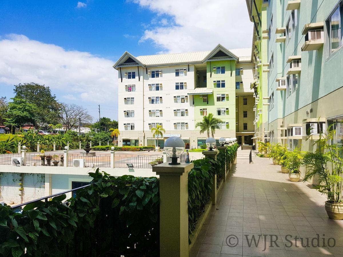 Centropolis King Bed Deluxe Aparthotel Muntinlupa City Exterior foto